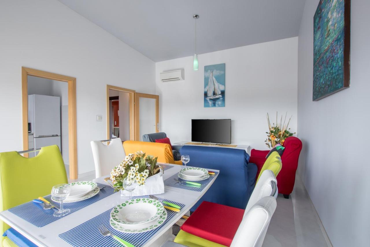 Bella Vista 2